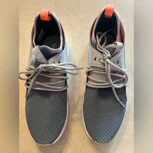 Reebok Women’s Sneakers with Turn Zone.  Size 8.  Grey/Peach.  Pre-owned.